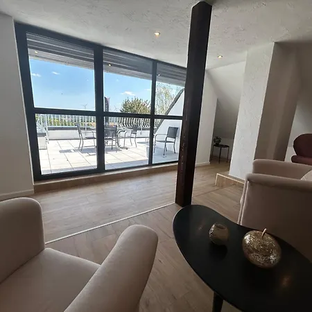 Wellness-villa Am Nuerburgring Mit Pool, Sauna Und Eifelpanorama 别墅